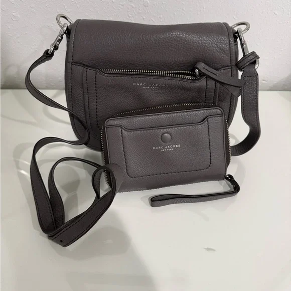 Marc Jacobs Charcoal Crossbody Bag - Picture 6 of 7